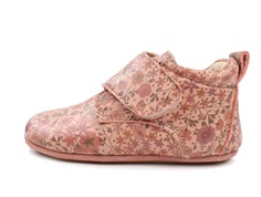 Wheat slippers rose sand flowers